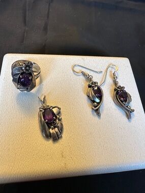 Sterling Silver Purple Amethyst Jewelry Set - Ring, Pendant & Earrings 14g